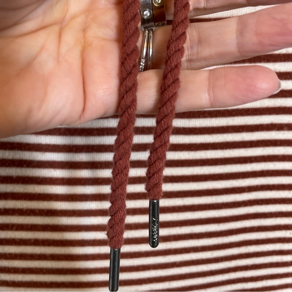 Z Supply Brick Red/Cream Striped Hoodie Kangaroo Pocket Rope Ties Size M - Picture 8 of 13